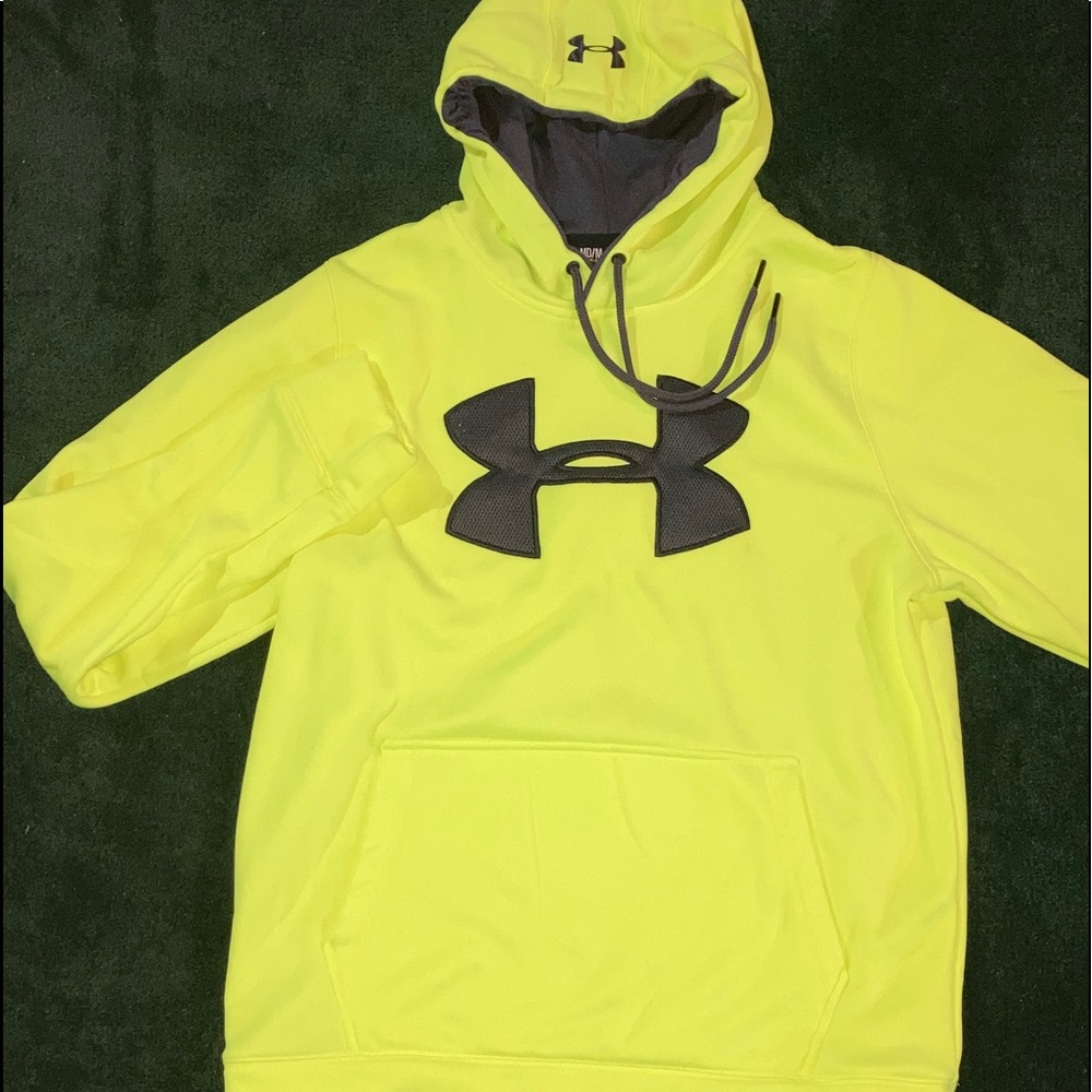 Men’s Under Armour hoodie